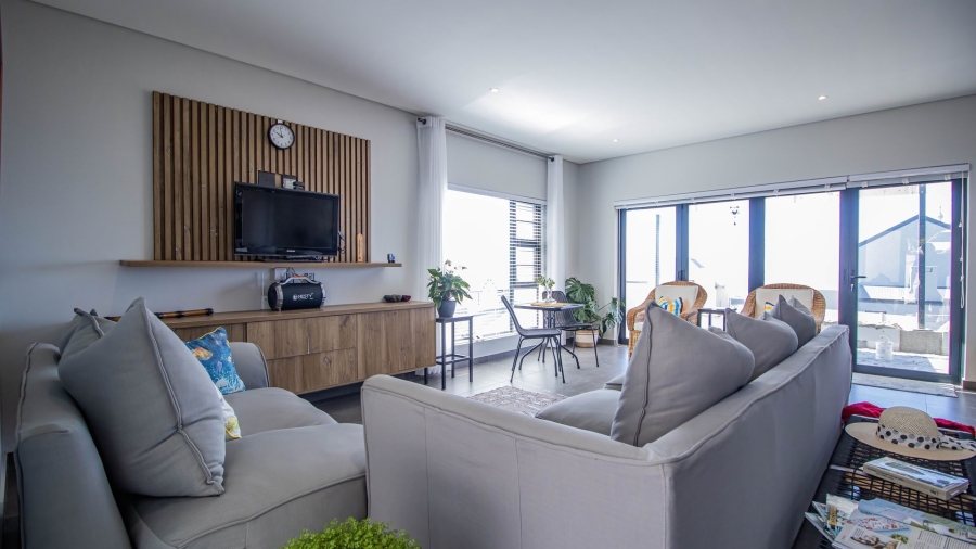 3 Bedroom Property for Sale in Hoogland Western Cape